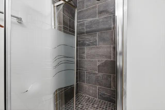 $299,900 | 455 Kennedy Place, Vernon Hills, IL 60061