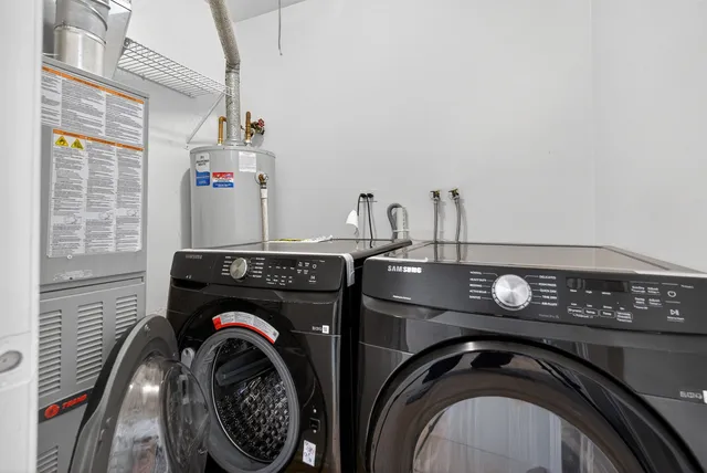 $299,900 | 455 Kennedy Place, Vernon Hills, IL 60061