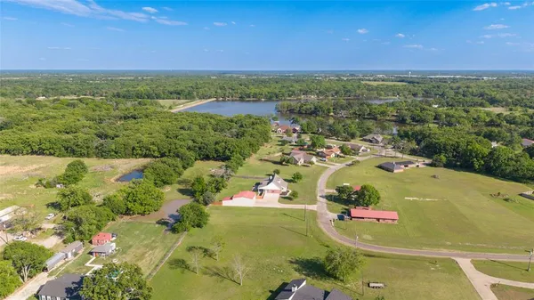 $410,000 | 319 Whippoorwill Drive, Wills Point, TX 75169