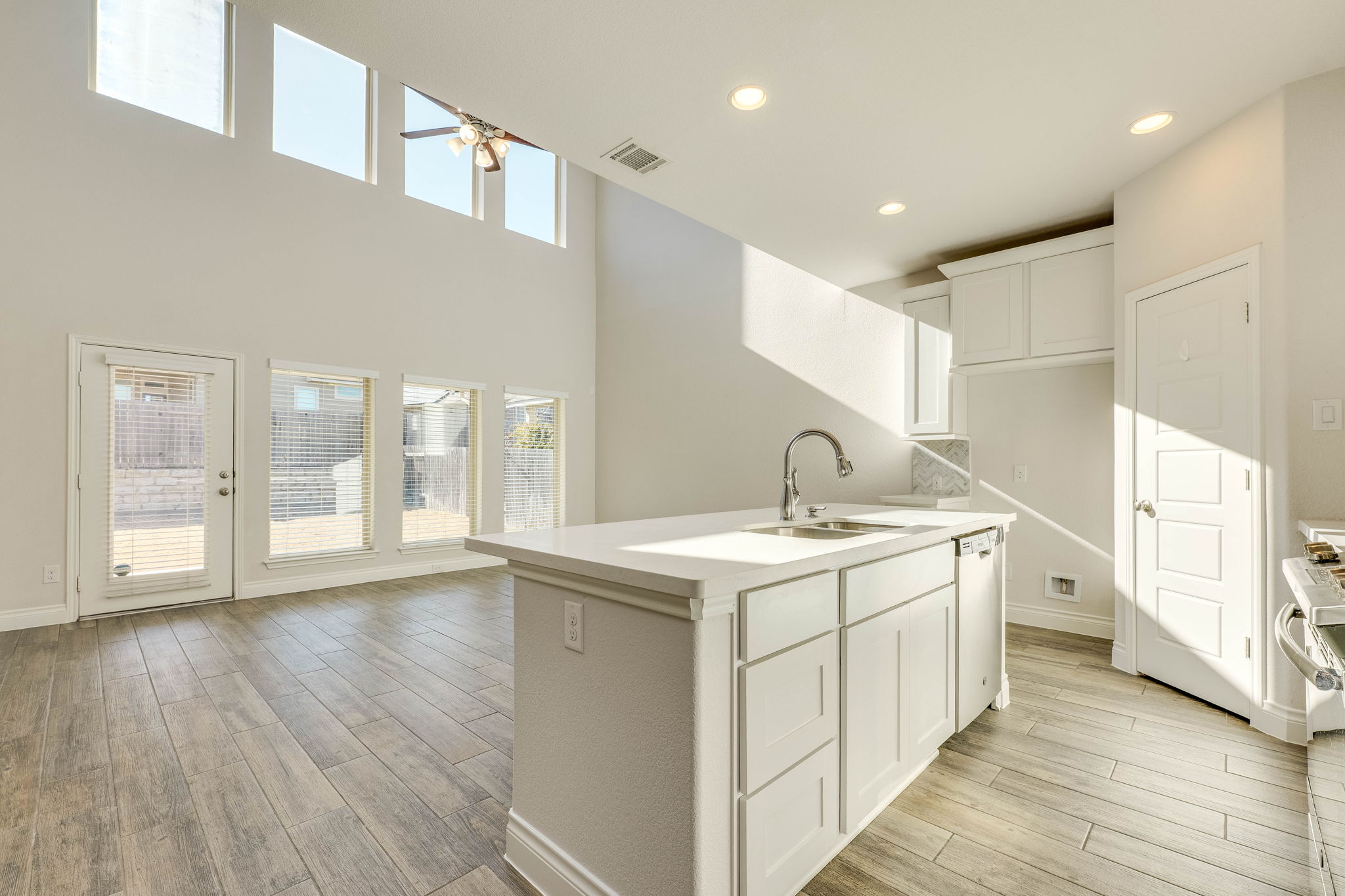 337 Crossvine Trail Georgetown, TX 78626 - Photo 11 of 35