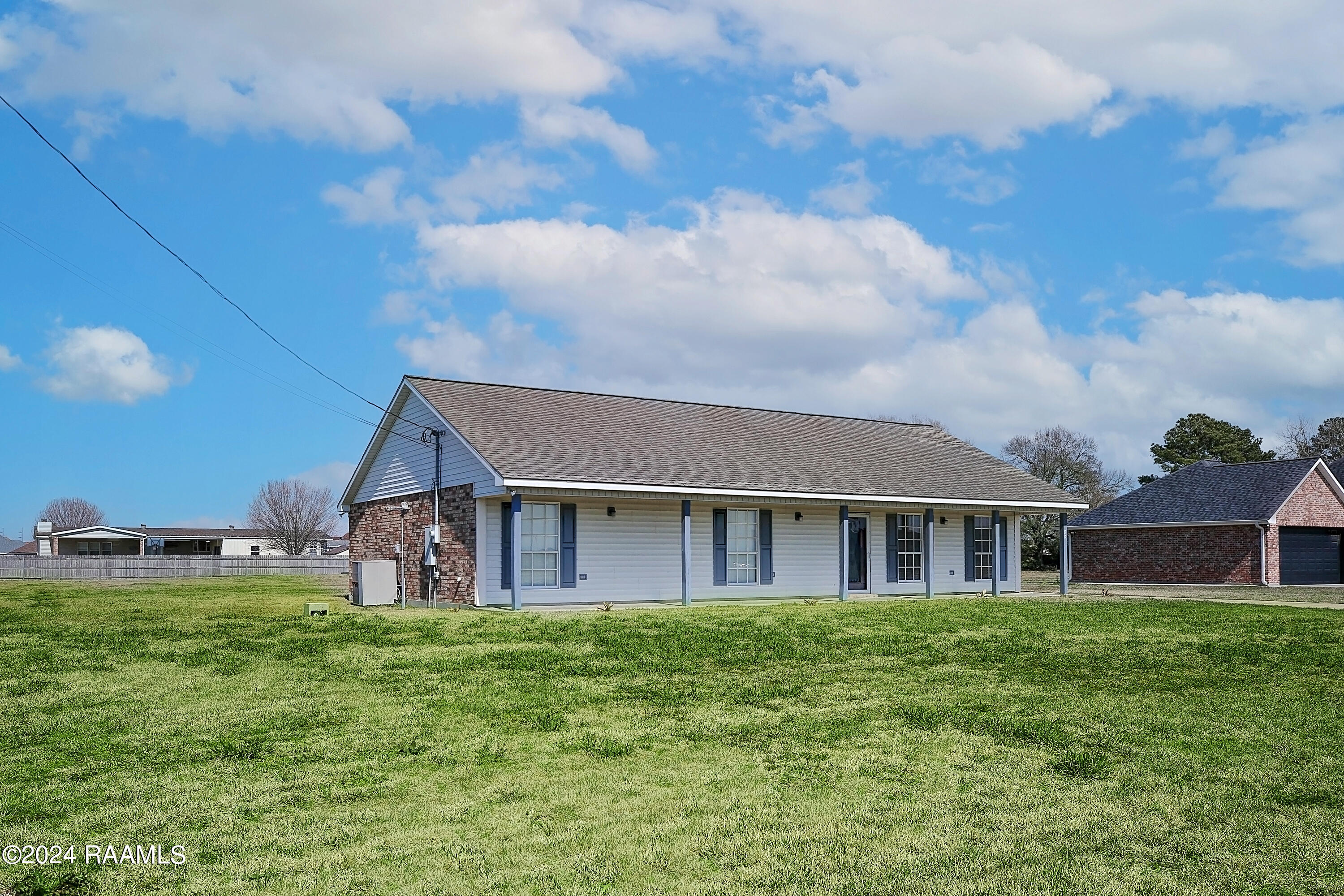 542 Almonaster Road Youngsville, LA 70592 - Photo 2 of 15 542Almonster-2