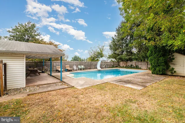 $250,000 | 55 Ethel Avenue, Hummelstown, PA 17036