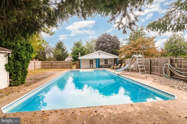 $250,000 | 55 Ethel Avenue, Hummelstown, PA 17036