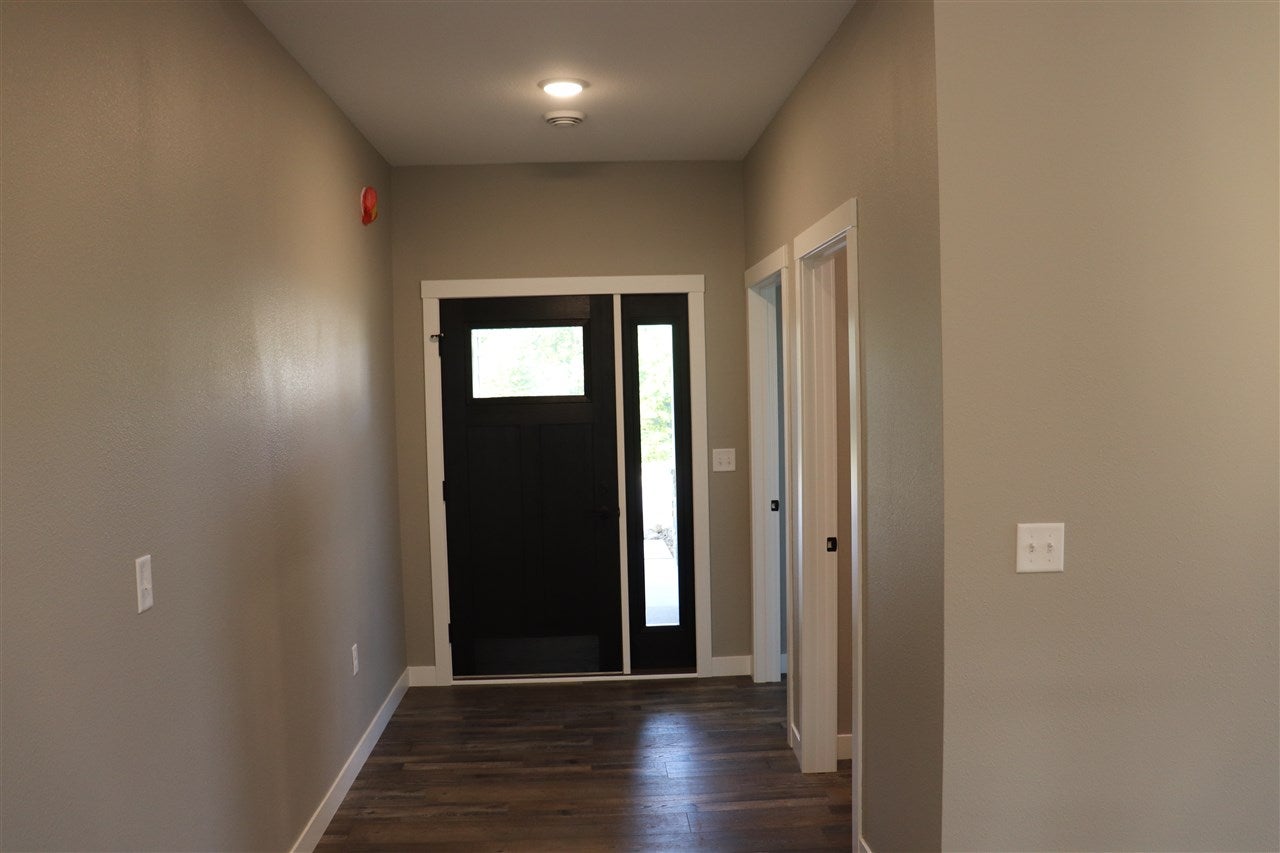 2356 Shagbark Ln Road Decorah, IA 52101 - Photo 2 of 19 Gallery Image 2