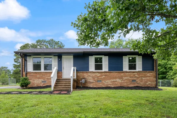 $259,900 | 133 Lynn Lane, Charlotte, TN 37036