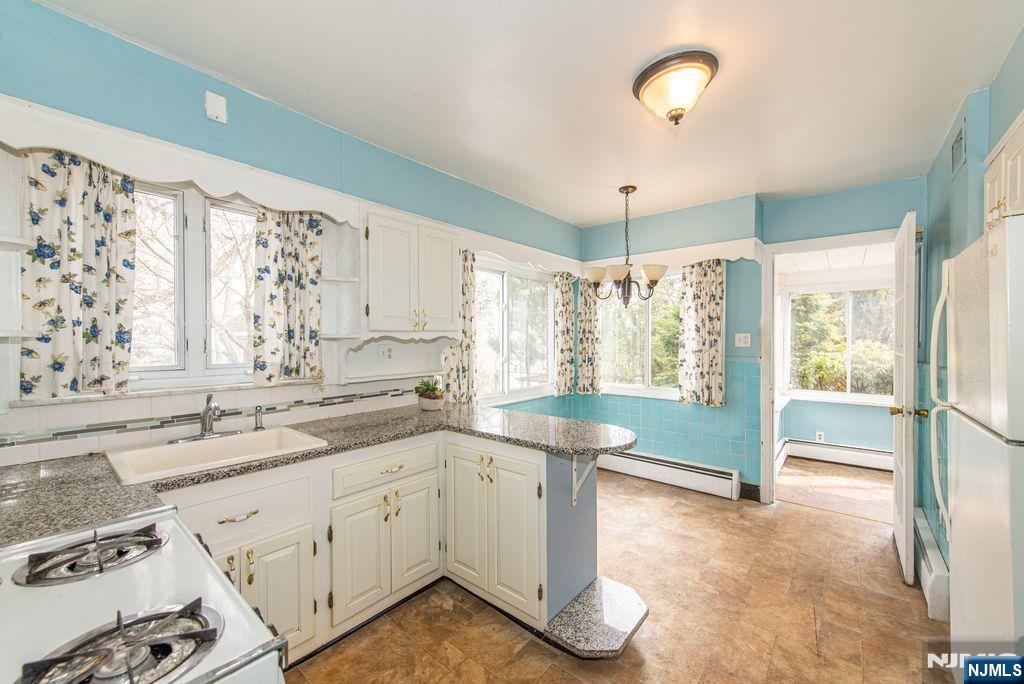 567 Windsor Road Wood-Ridge, NJ 07075 - Photo 18 of 33