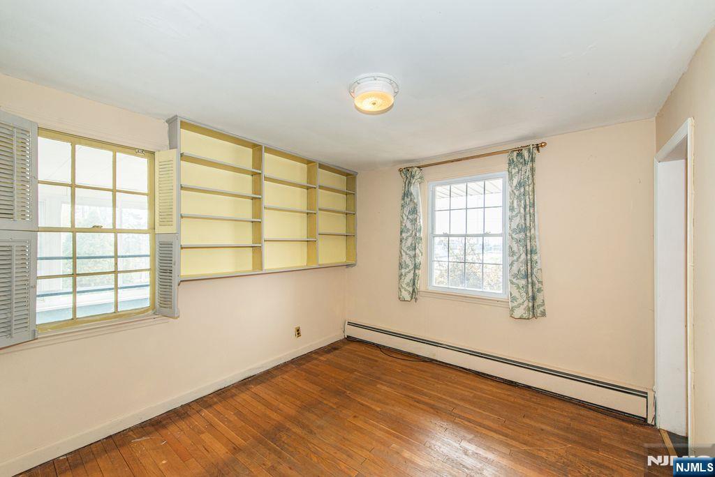 567 Windsor Road Wood-Ridge, NJ 07075 - Photo 20 of 33