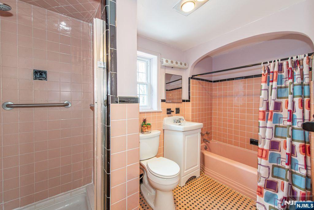 567 Windsor Road Wood-Ridge, NJ 07075 - Photo 22 of 33