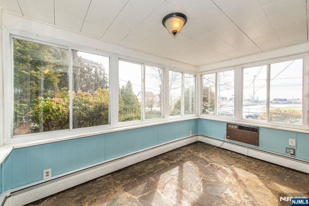 567 Windsor Road Wood-Ridge, NJ 07075 - Photo 25 of 33