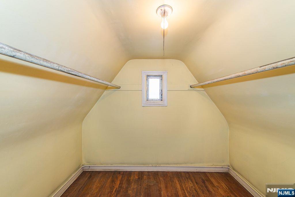 567 Windsor Road Wood-Ridge, NJ 07075 - Photo 27 of 33