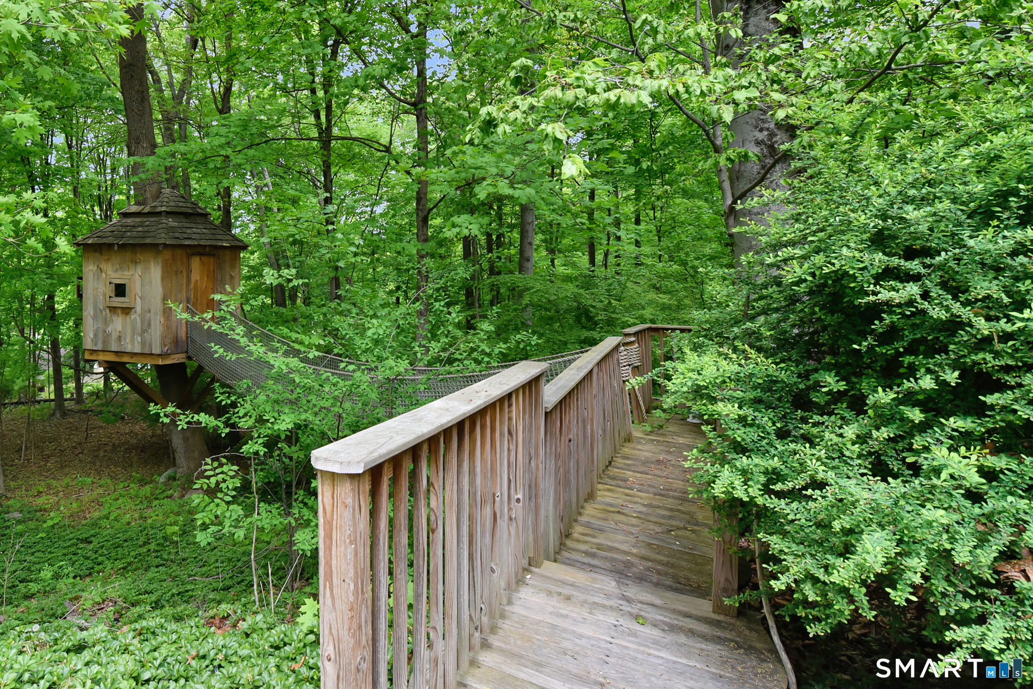 17 Grey Hollow Road Norwalk, CT 06850 - Photo 37 of 39