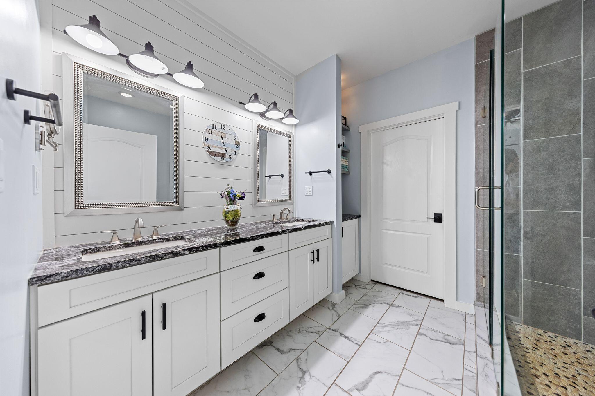 236 Bayou Circle Freeport, FL 32439 - Photo 15 of 43 Moore Media_24