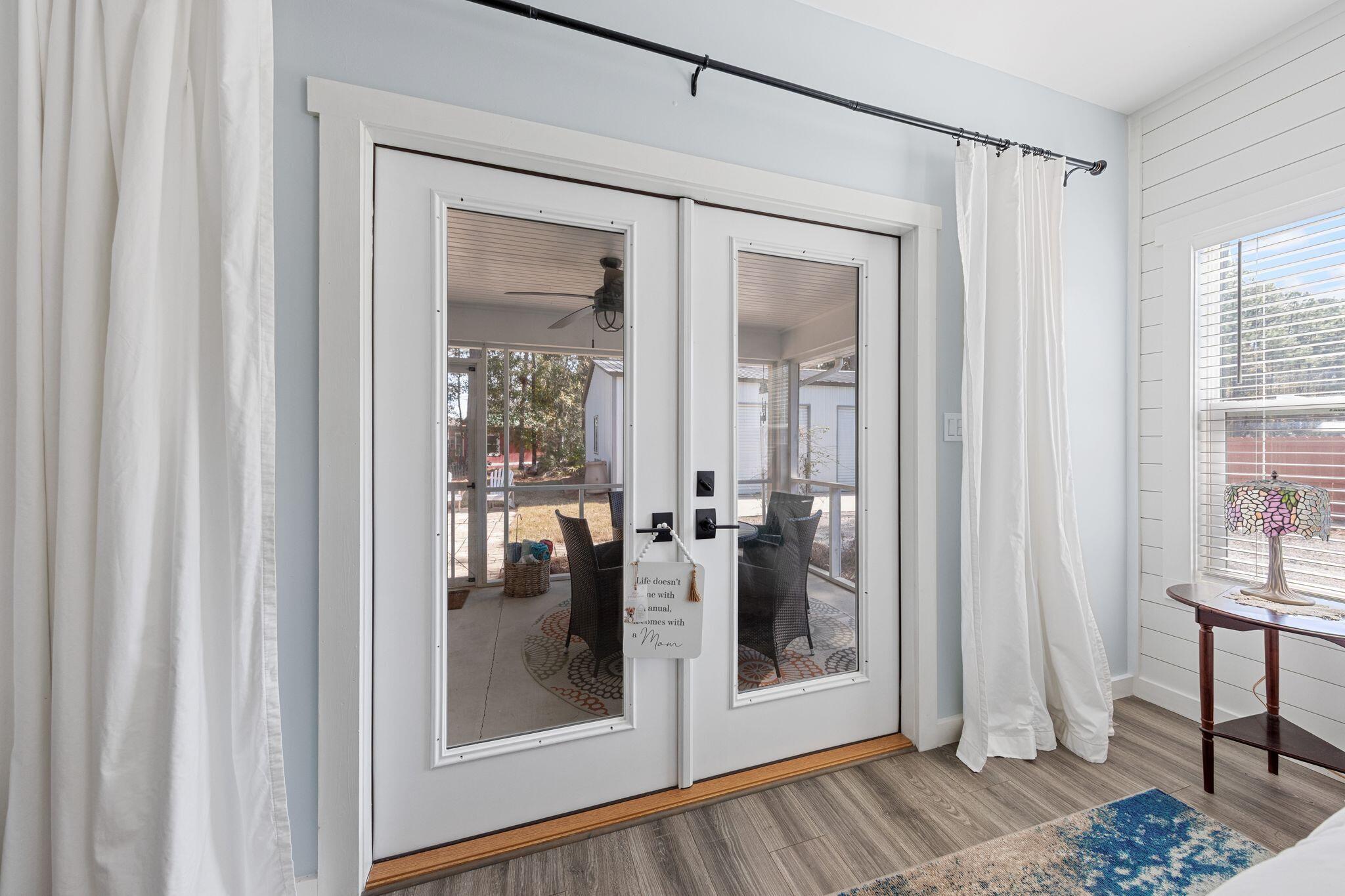 236 Bayou Circle Freeport, FL 32439 - Photo 17 of 43 Moore Media_31