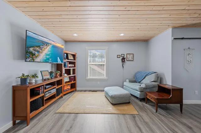 $715,000 | 236 Bayou Circle, Freeport, FL 32439