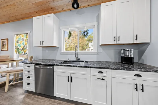 $715,000 | 236 Bayou Circle, Freeport, FL 32439