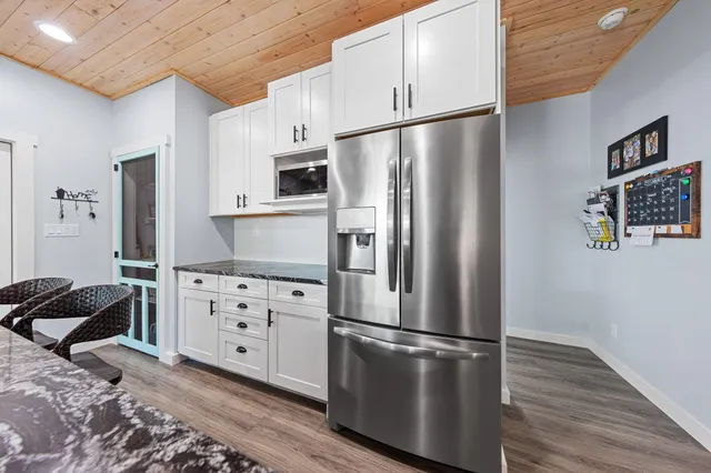 $715,000 | 236 Bayou Circle, Freeport, FL 32439