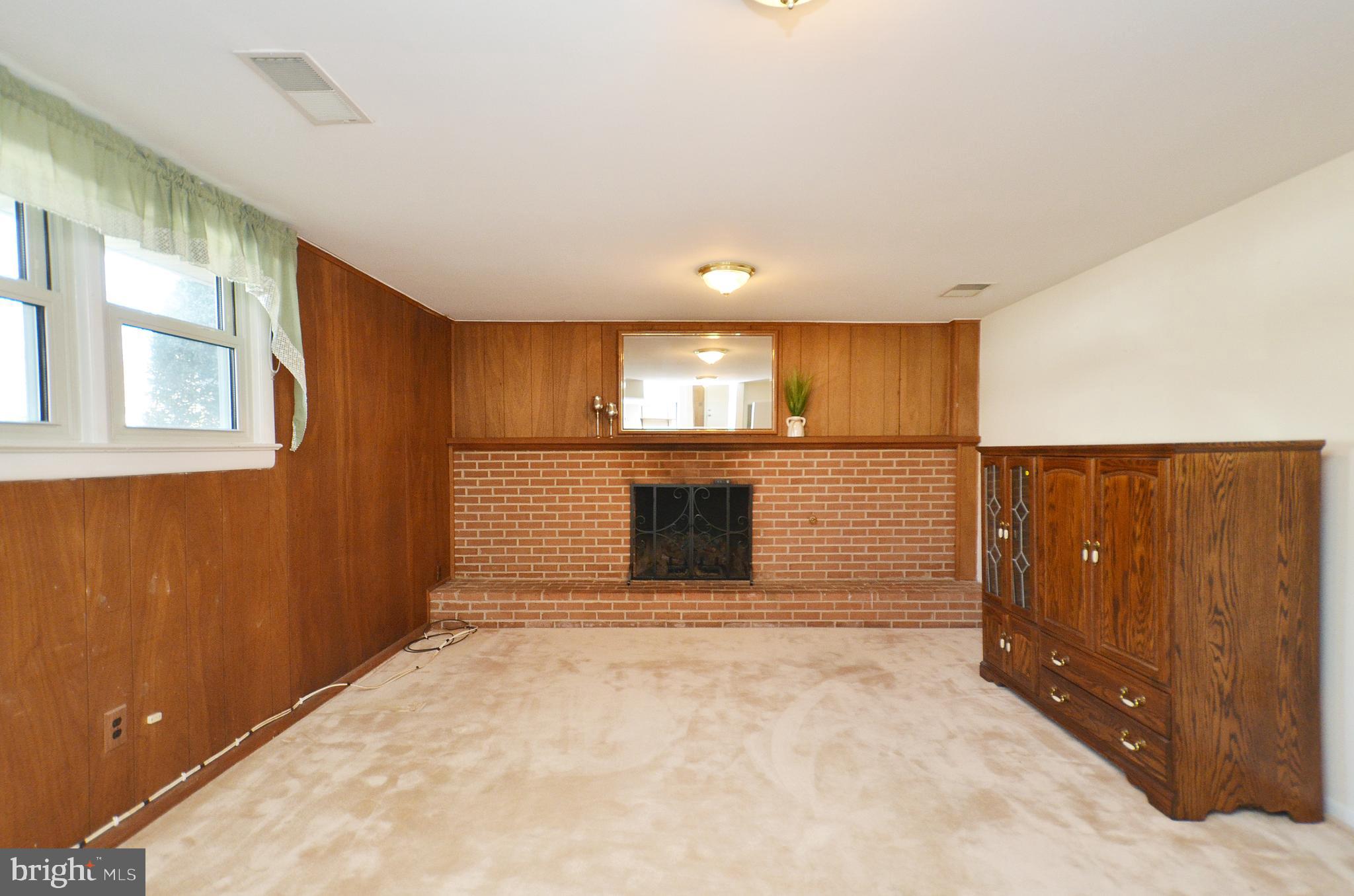 4313 Franconia Road Alexandria, VA 22310 - Photo 18 of 42 Family Room with Brick, Gas Fireplace