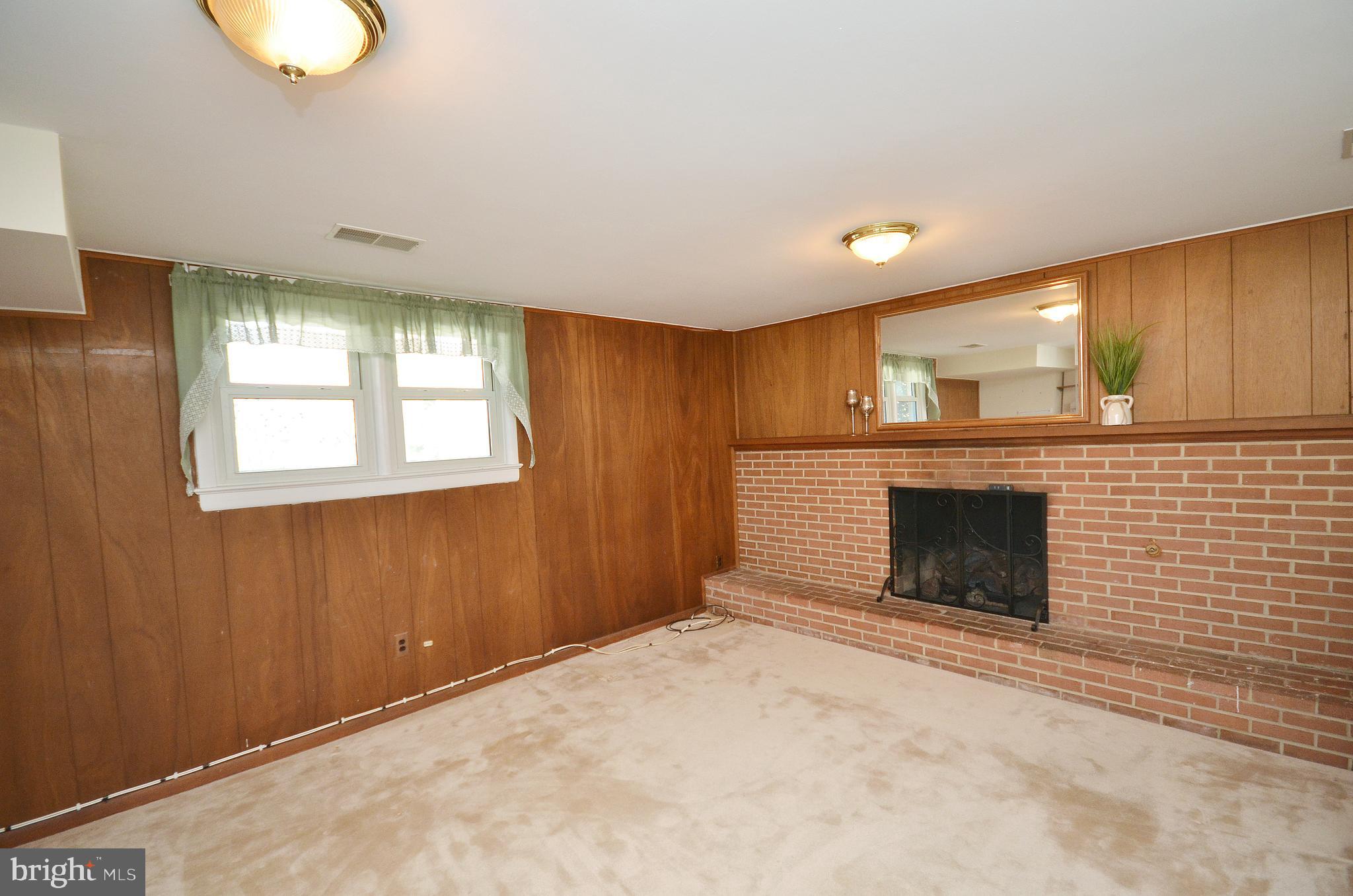 4313 Franconia Road Alexandria, VA 22310 - Photo 19 of 42 Family Room