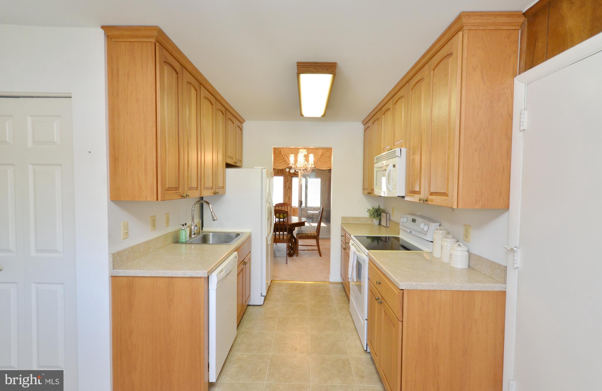 4313 Franconia Road Alexandria, VA 22310 - Photo 9 of 42 Kitchen