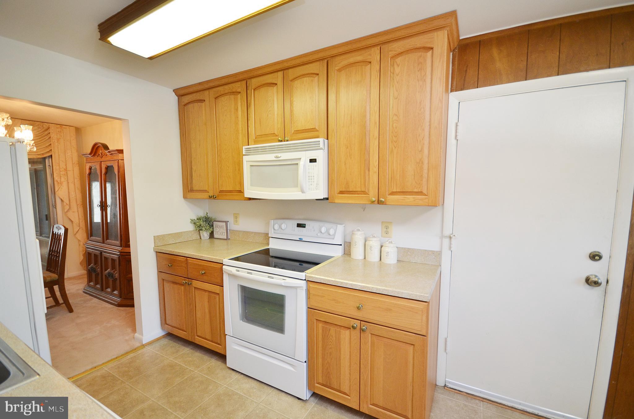 4313 Franconia Road Alexandria, VA 22310 - Photo 10 of 42 Kitchen