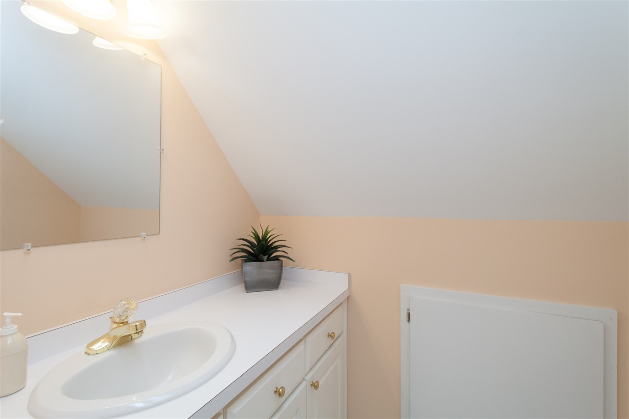 4124 Ridgebrook Bluffs Drive Raleigh, NC 27603 - Photo 16 of 24 Bathroom
