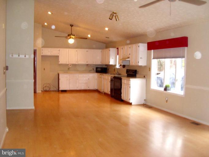 2001 Blue Mt Road Monkton, MD 21111 - Photo 8 of 13 Great Room