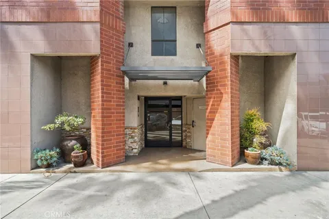$599,900 | 35 Linden, Unit 302, Long Beach, CA 90802