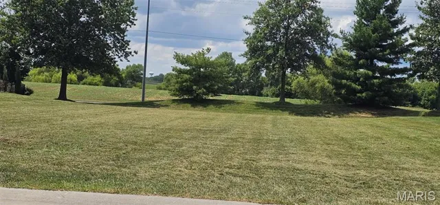 $84,900 | 3609 South Arbor Lake Drive, Edwardsville, IL 62025