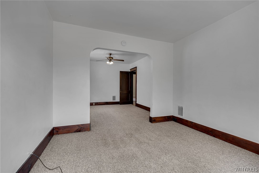 565 Military Road Buffalo, NY 14207 - Photo 23 of 48