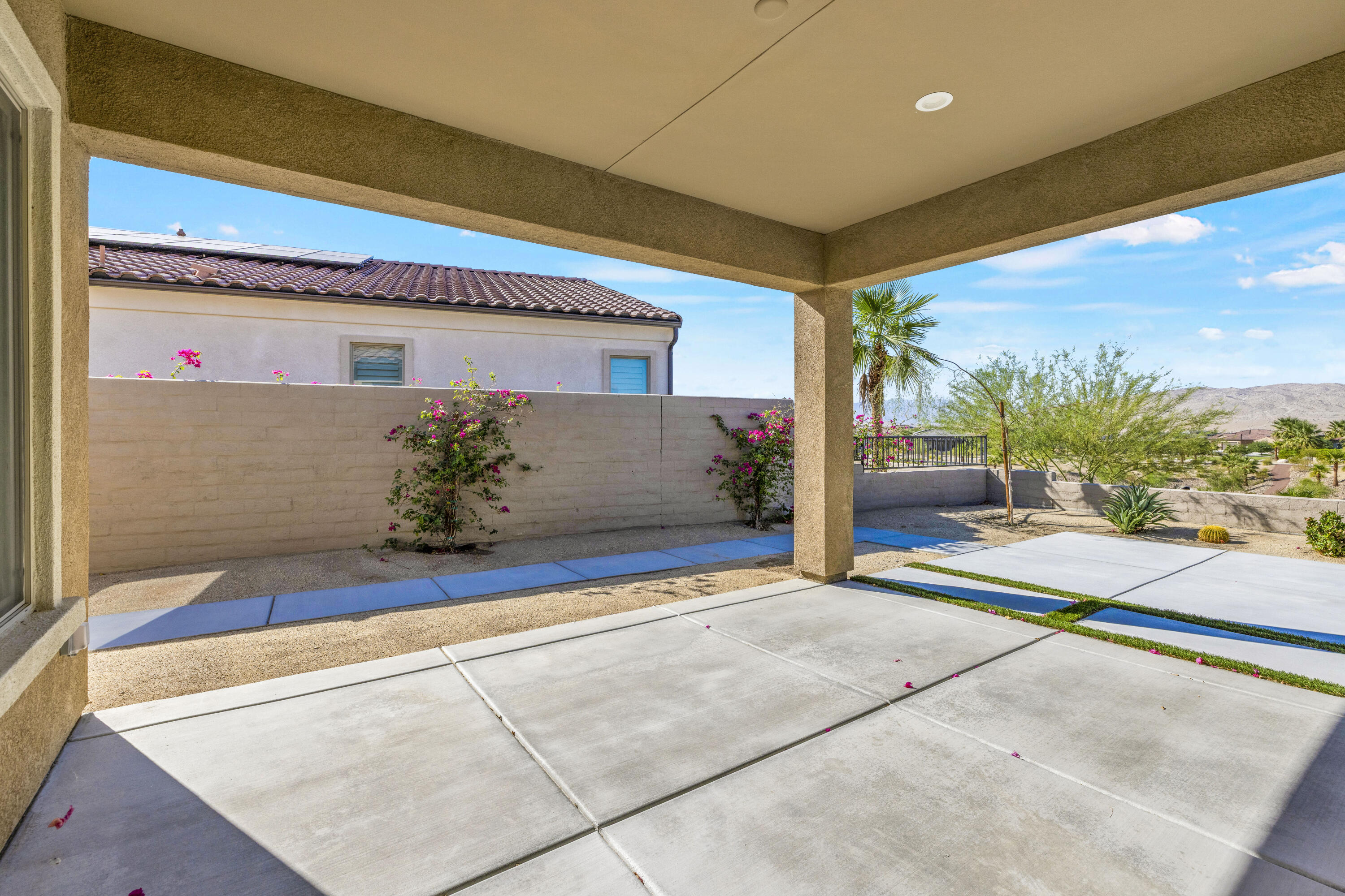87 Zinfandel Rancho Mirage, CA 92270 - Photo 36 of 68 Patio