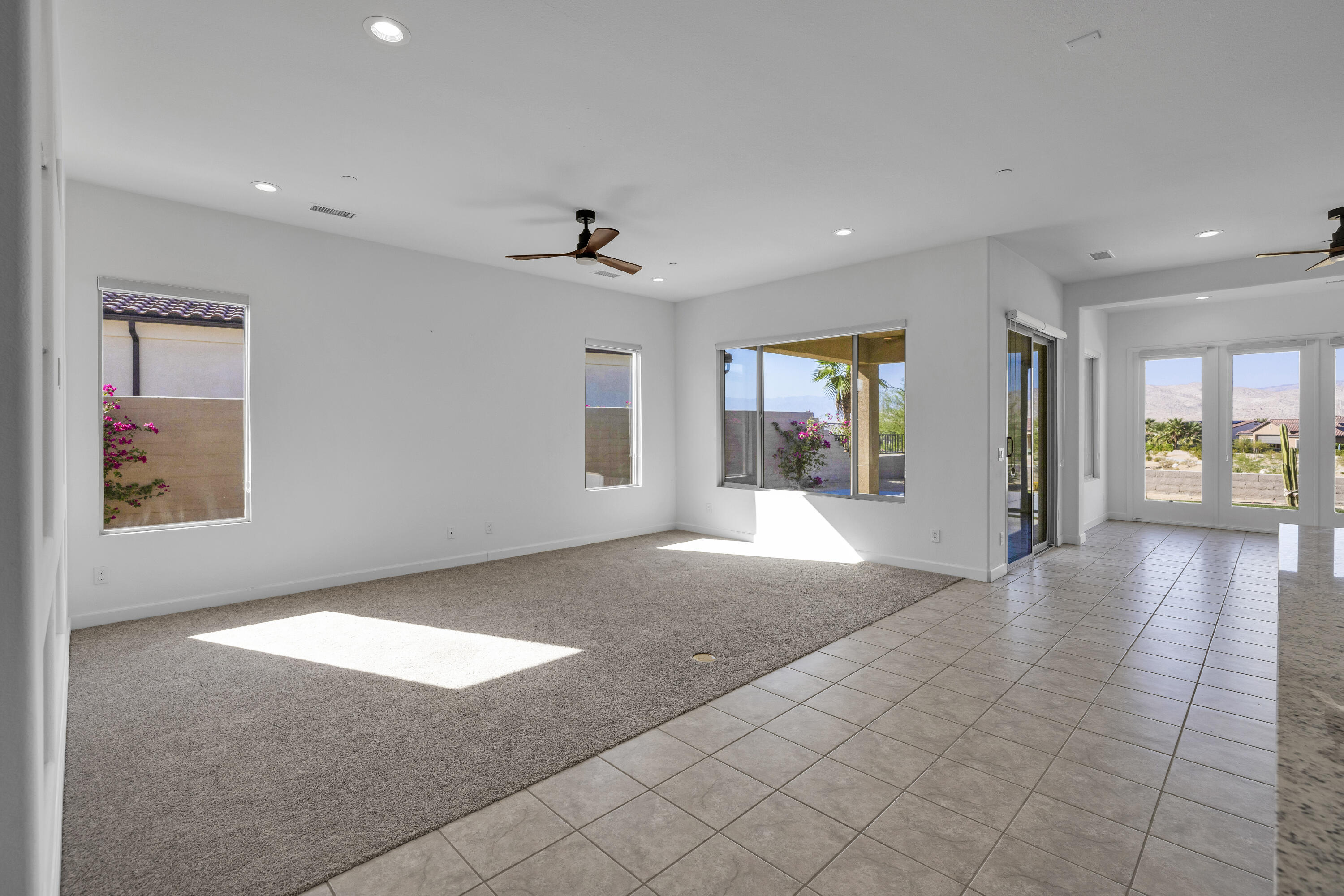 87 Zinfandel Rancho Mirage, CA 92270 - Photo 5 of 68 Living Room