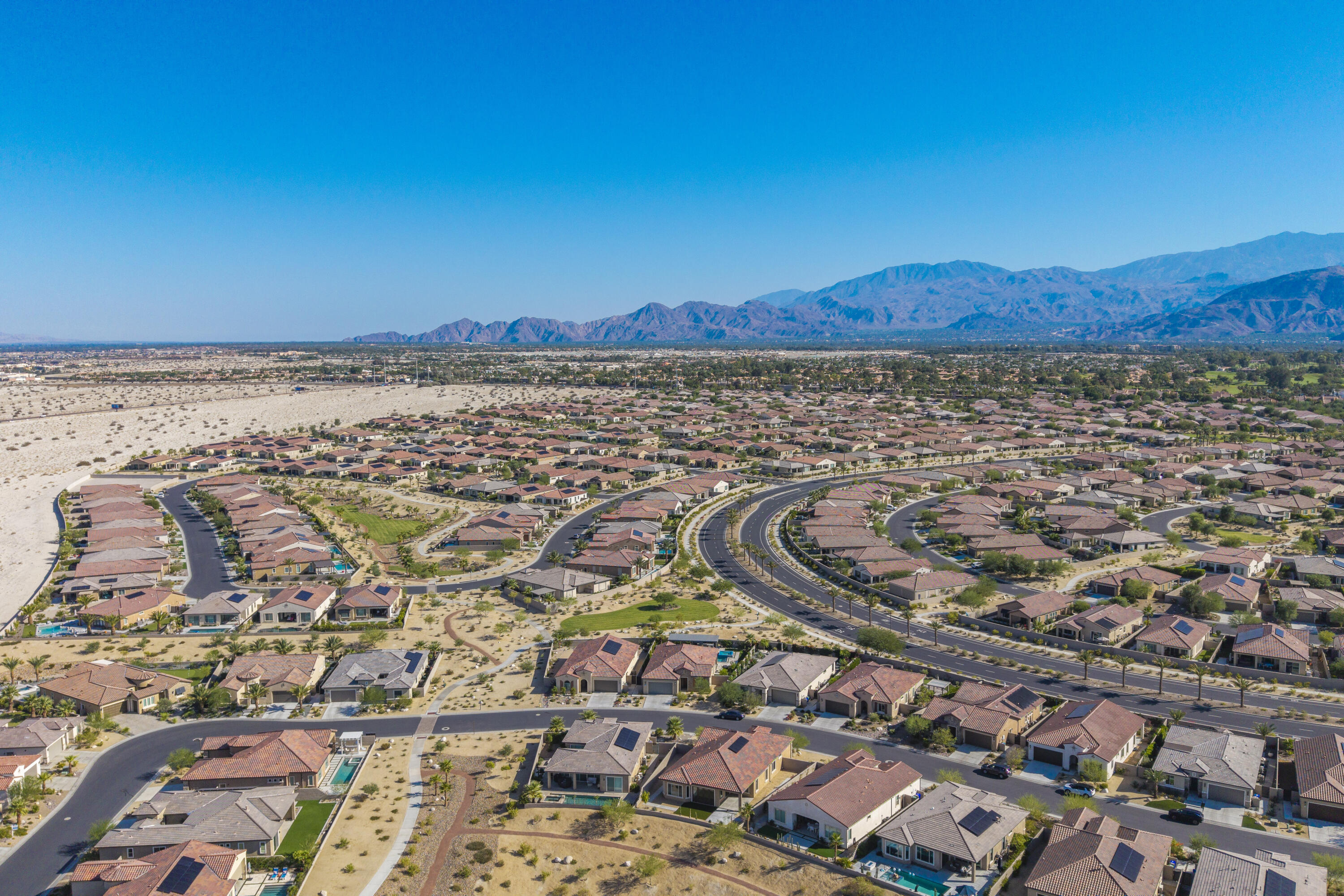 87 Zinfandel Rancho Mirage, CA 92270 - Photo 52 of 68 Community Aerial View