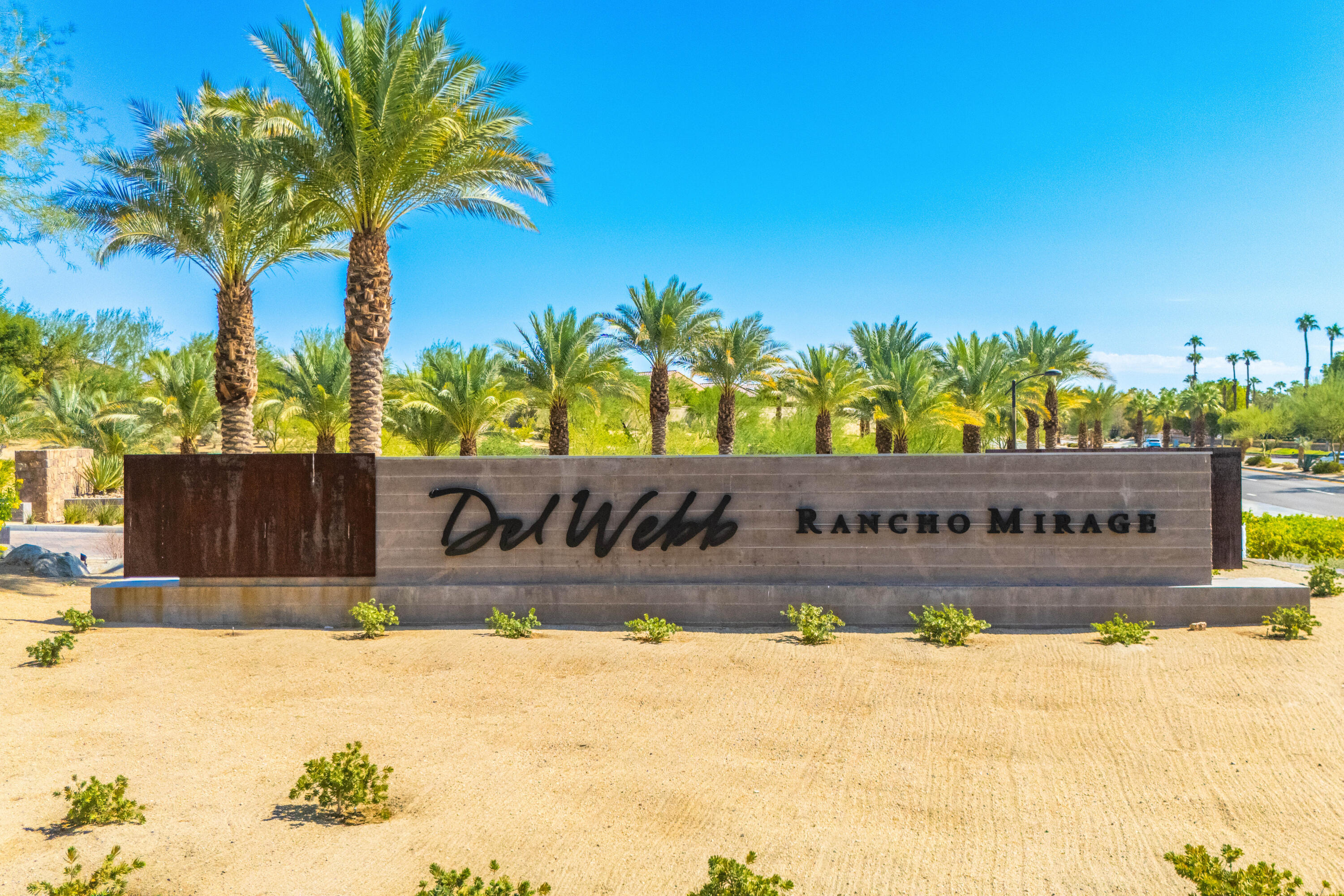 87 Zinfandel Rancho Mirage, CA 92270 - Photo 56 of 68 Community Enterance