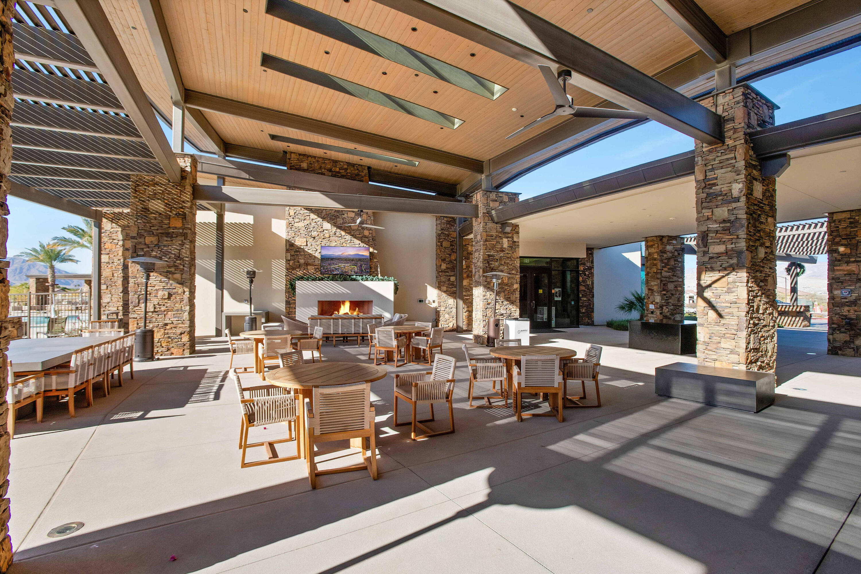 87 Zinfandel Rancho Mirage, CA 92270 - Photo 63 of 68 Clubhouse Patio