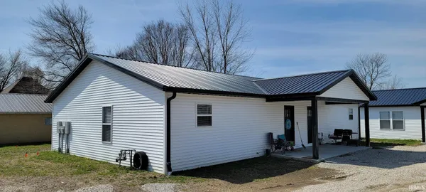 $425,000 | 501 Southwest 3rd Street, Loogootee, IN 47553