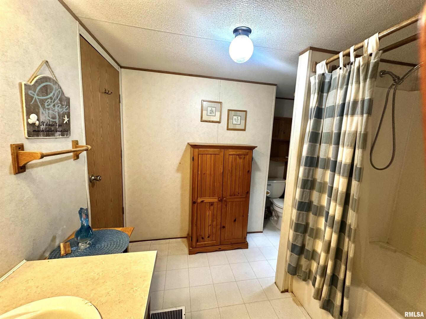 2030 Gierten Road Centralia, IL 62801 - Photo 12 of 13