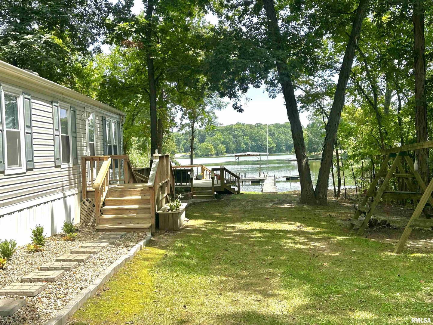 2030 Gierten Road Centralia, IL 62801 - Photo 2 of 13