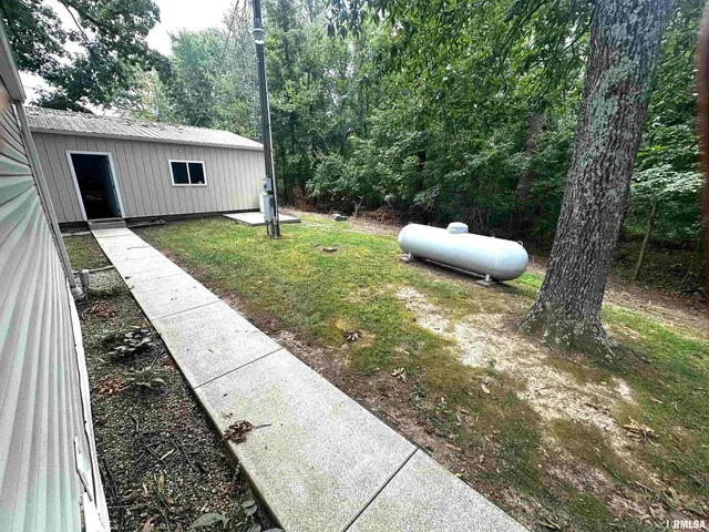 $225,000 | 2030 Gierten Road, Centralia, IL 62801