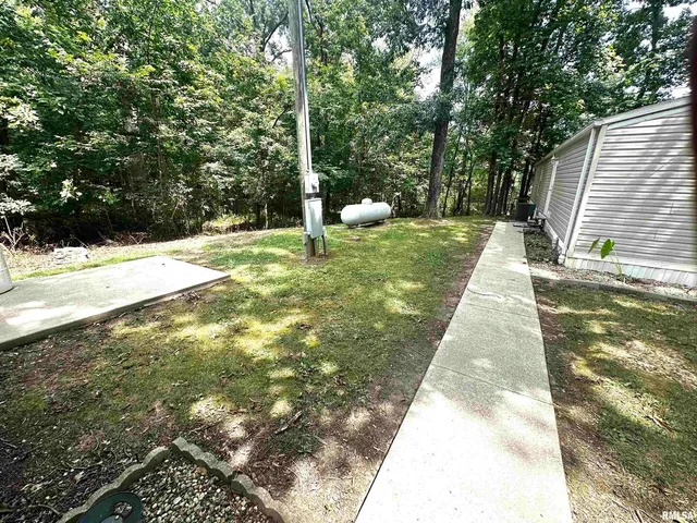 $225,000 | 2030 Gierten Road, Centralia, IL 62801