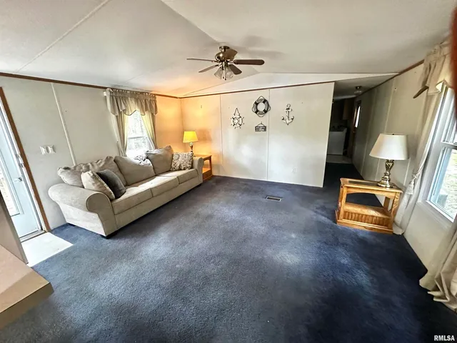 $225,000 | 2030 Gierten Road, Centralia, IL 62801