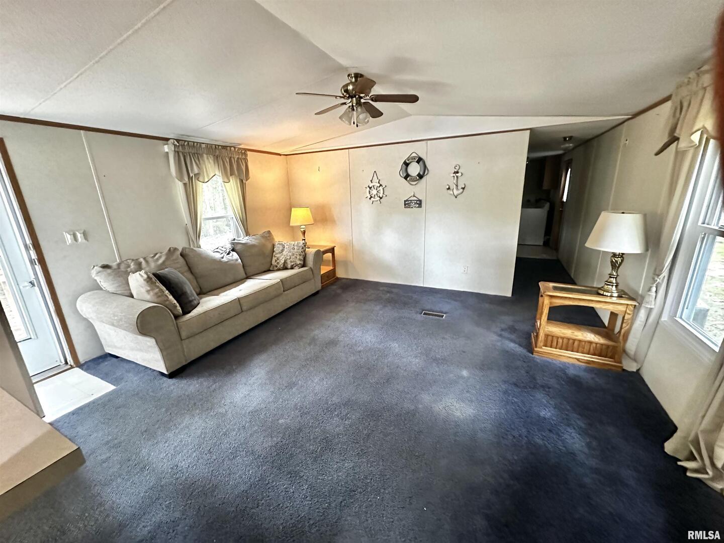 2030 Gierten Road Centralia, IL 62801 - Photo 8 of 13