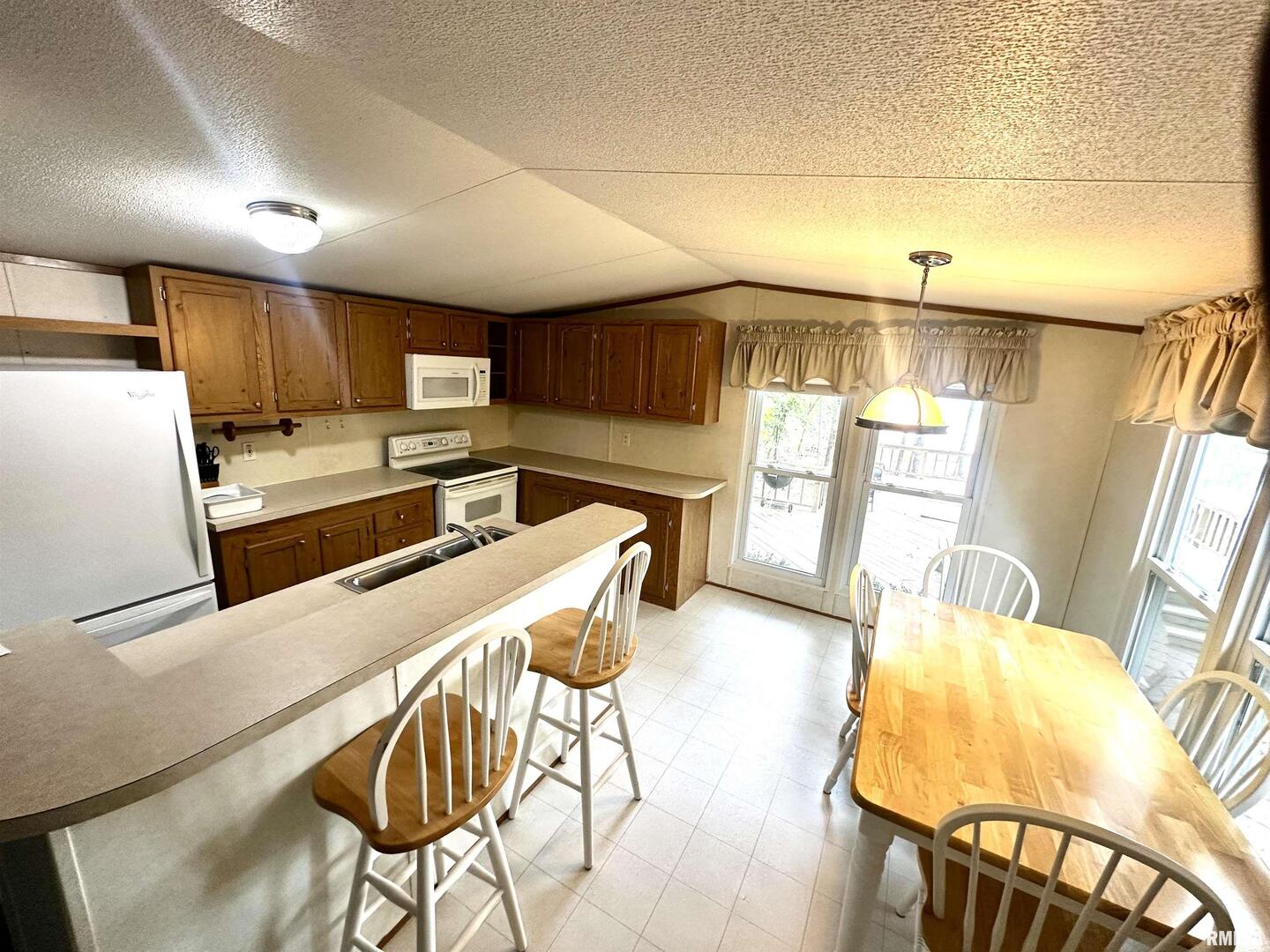 2030 Gierten Road Centralia, IL 62801 - Photo 10 of 13