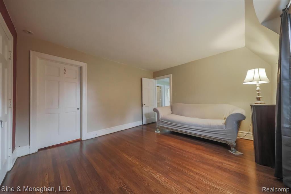 36 Colonial Road Grosse Pointe Shores, MI 48236 - Photo 29 of 60