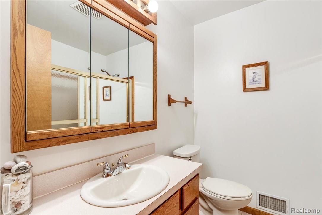 27227 King Road Romulus, MI 48174 - Photo 17 of 23 27227 King Rd Brownstown-large-010-10-27227 King Road Brownstown MI-1500x1000-72dpi.jpg
