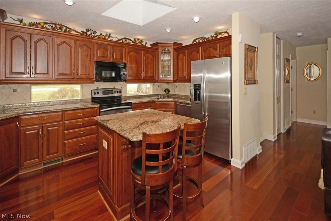 17303 Ridge Creek Road Strongsville, OH 44136 - Photo 11 of 35 Gallery Image 11