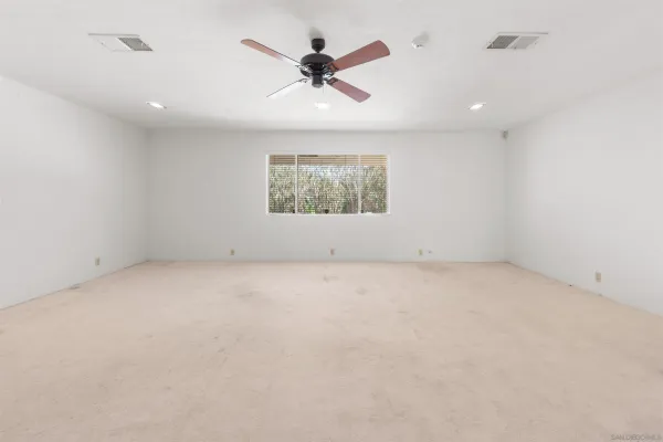 $500,000 | 250 Santa Rosa Road, El Centro, CA 92243