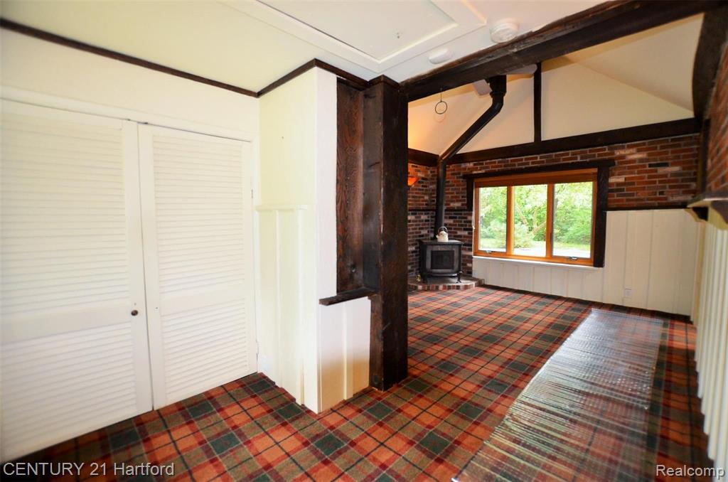 31395 West Nine Mile Road Farmington Hills, MI 48336 - Photo 5 of 40