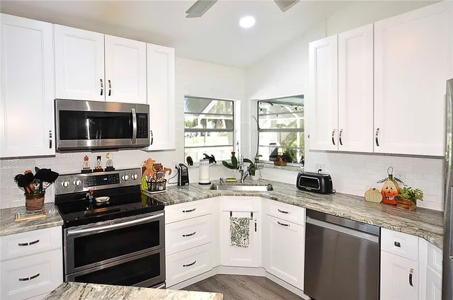 $550,000 | 4340 12th Street Southwest, Vero Beach, FL 32968