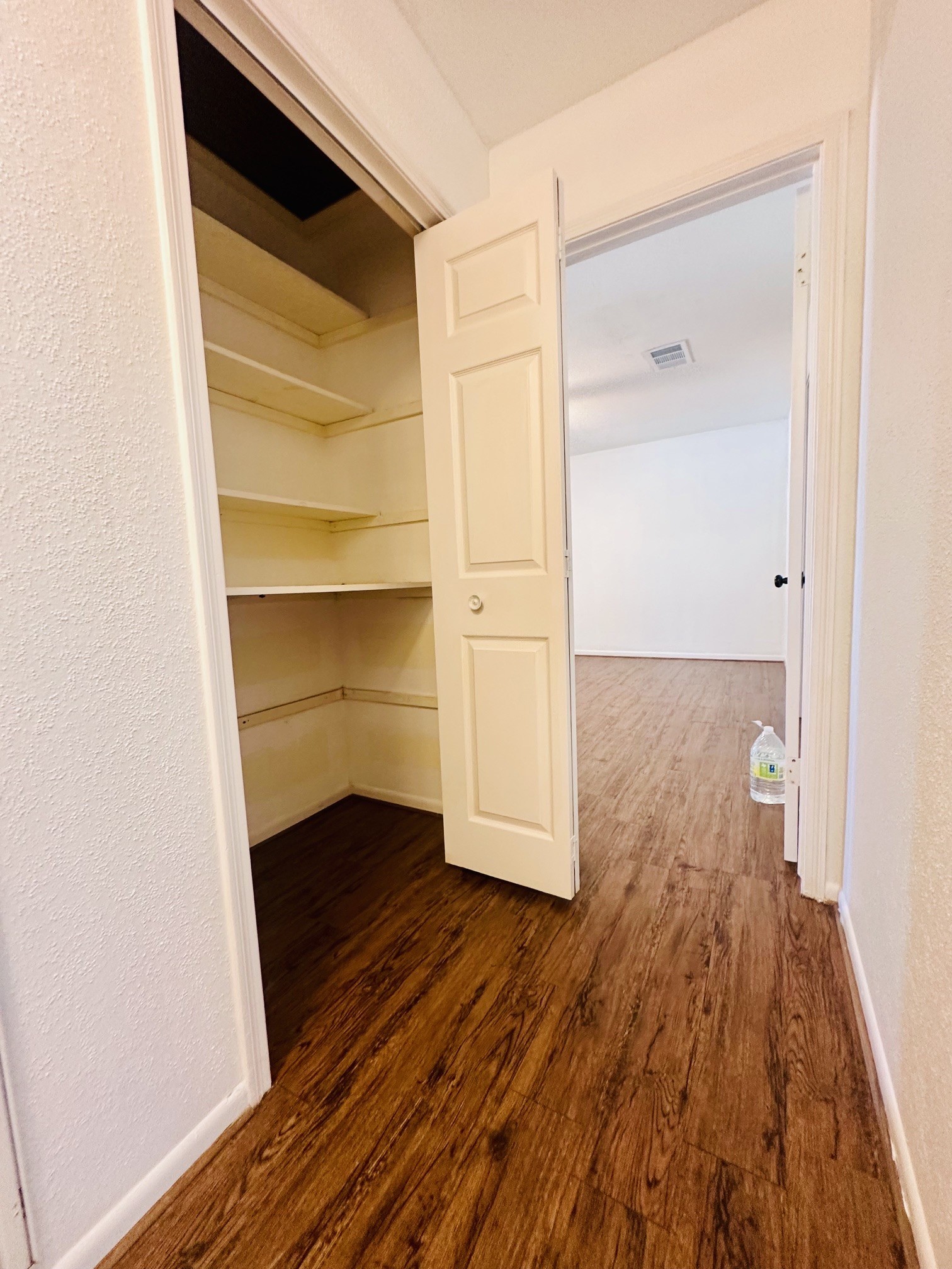 1413 Bonanza Road, Unit 413 Houston, TX 77062 - Photo 18 of 31 Gallery Image 18