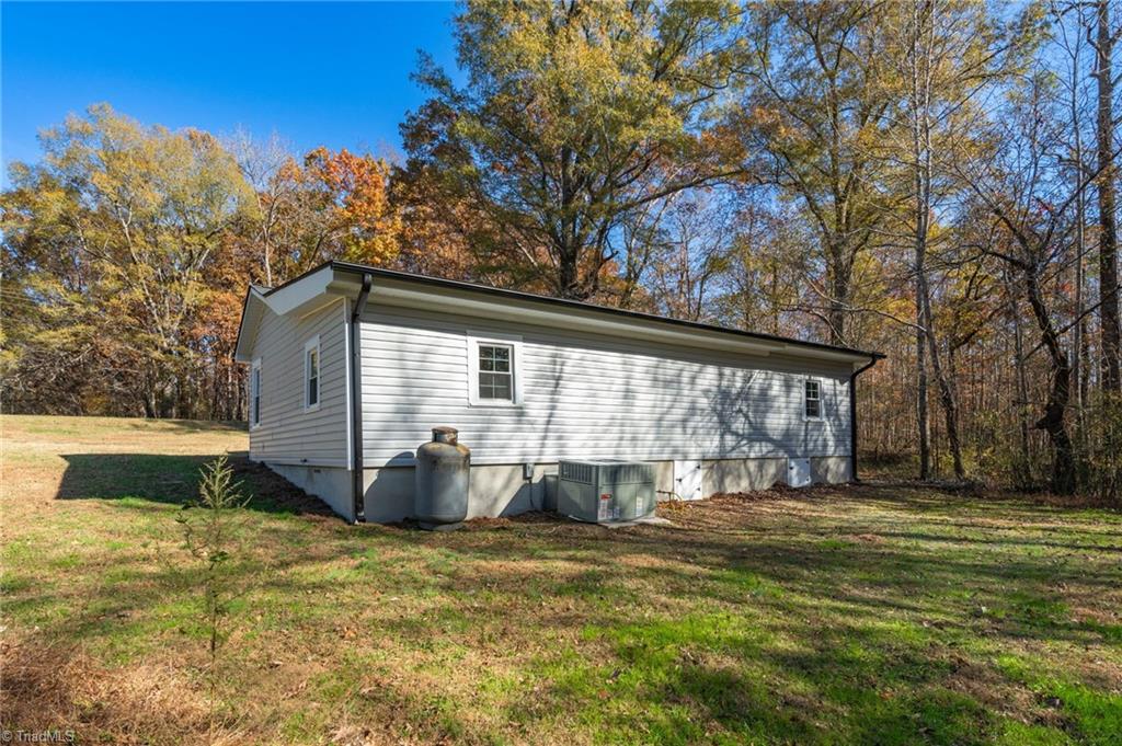 3115 Woods Chapel Road Graham, NC 27253 - Photo 30 of 31